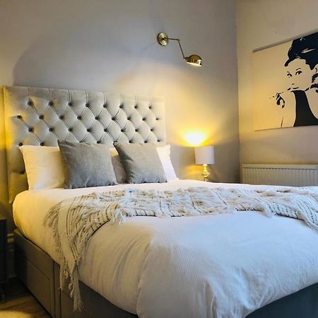 Canterbury Accommodations With Free Car Park Onsite And High Speed Wifi Ngoại thất bức ảnh