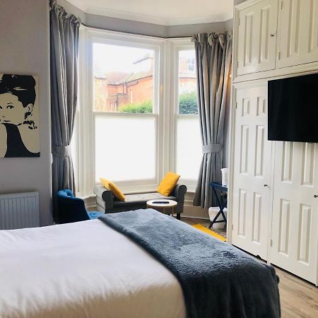Canterbury Accommodations With Free Car Park Onsite And High Speed Wifi Ngoại thất bức ảnh