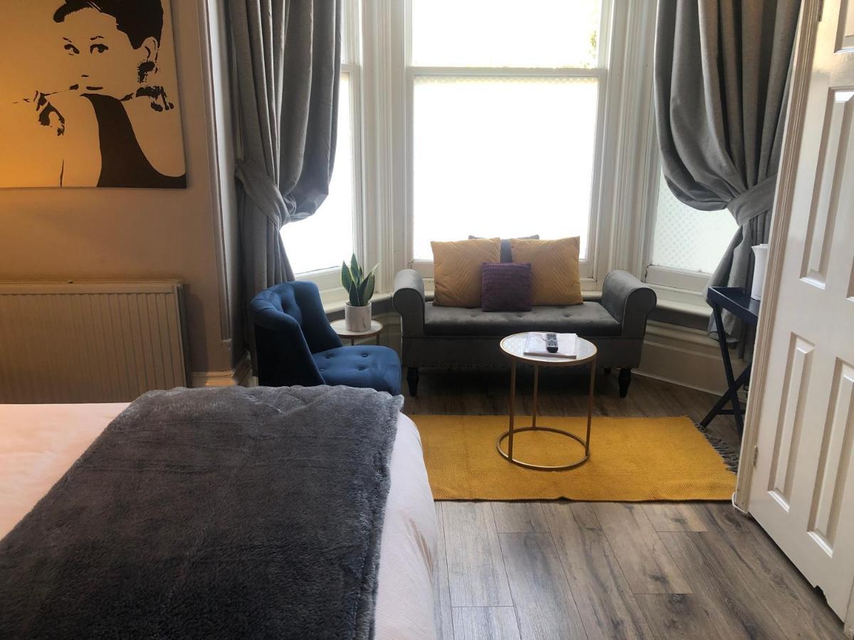 Canterbury Accommodations With Free Car Park Onsite And High Speed Wifi Ngoại thất bức ảnh