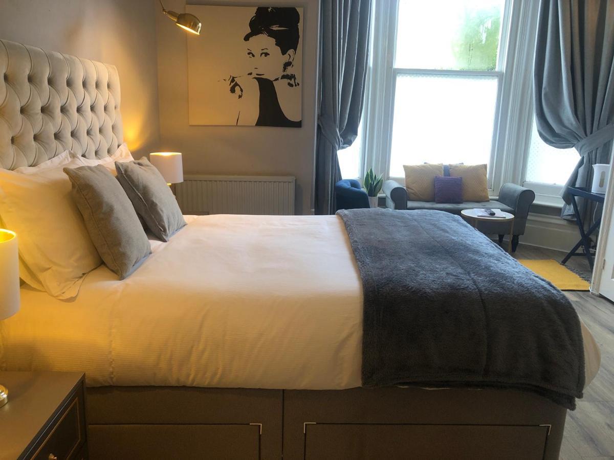 Canterbury Accommodations With Free Car Park Onsite And High Speed Wifi Ngoại thất bức ảnh