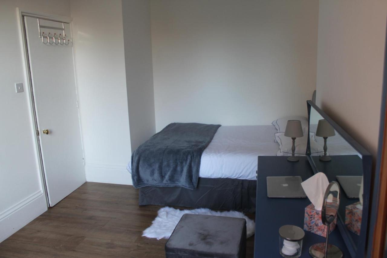 Canterbury Accommodations With Free Car Park Onsite And High Speed Wifi Ngoại thất bức ảnh