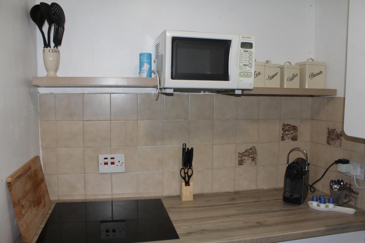 Canterbury Accommodations With Free Car Park Onsite And High Speed Wifi Ngoại thất bức ảnh
