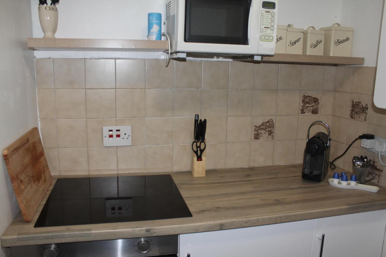 Canterbury Accommodations With Free Car Park Onsite And High Speed Wifi Ngoại thất bức ảnh